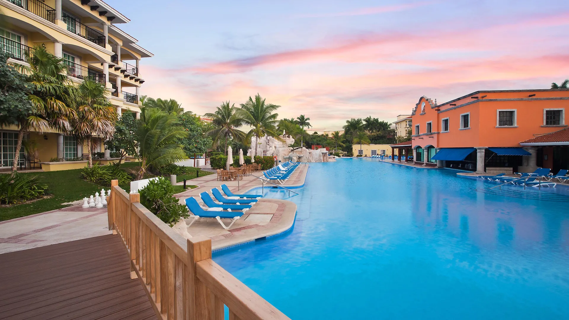 ****  Hotel Marina El Cid Spa & Beach Resort Puerto Morelos Mexico
